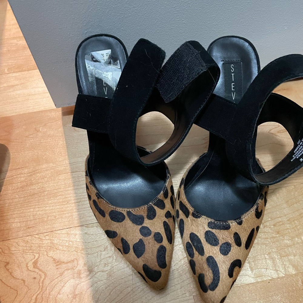 Steven leopard heels